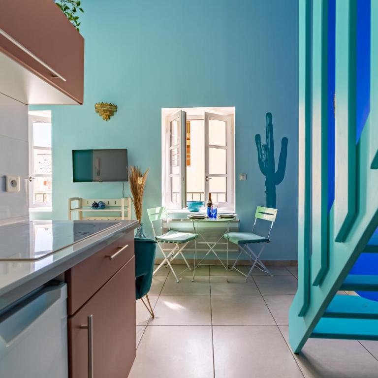 Le Rêve Bleu Majorelle - Duplex sur les toits - Une Nuit à Nîmes - Apartamento de 1 dormitorio - 14