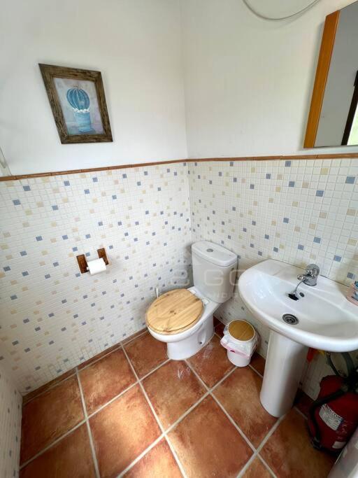 Villa private pool La Herradura - Three-Bedroom Chalet - 29