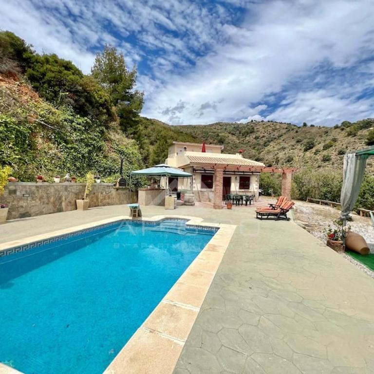 Villa private pool La Herradura - Three-Bedroom Chalet - 44