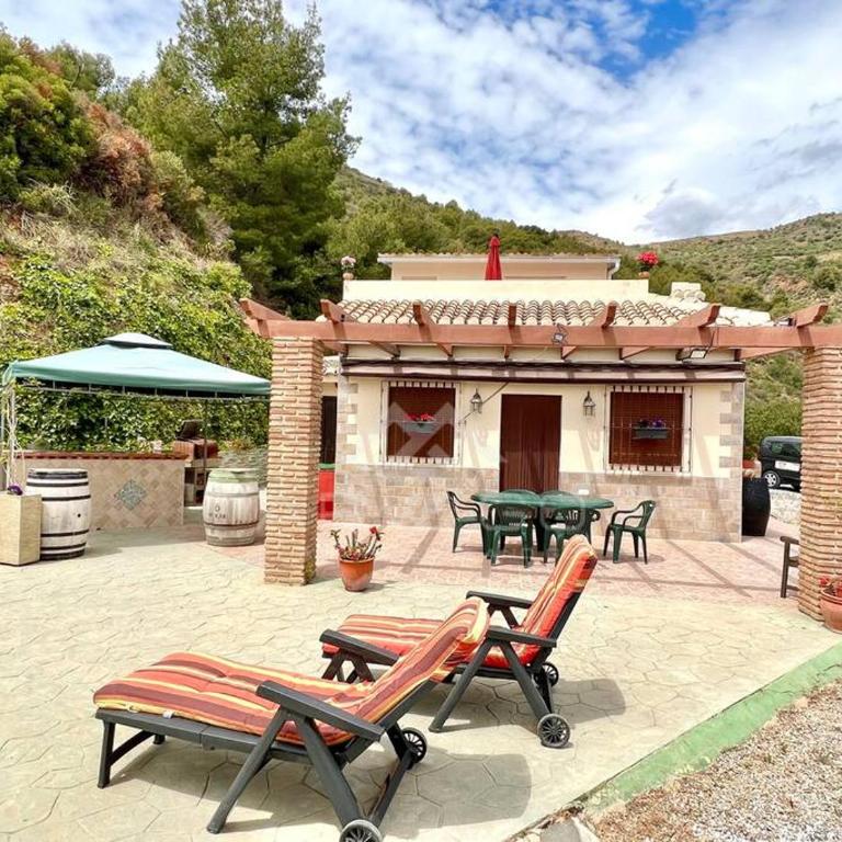Villa private pool La Herradura - Three-Bedroom Chalet - 2