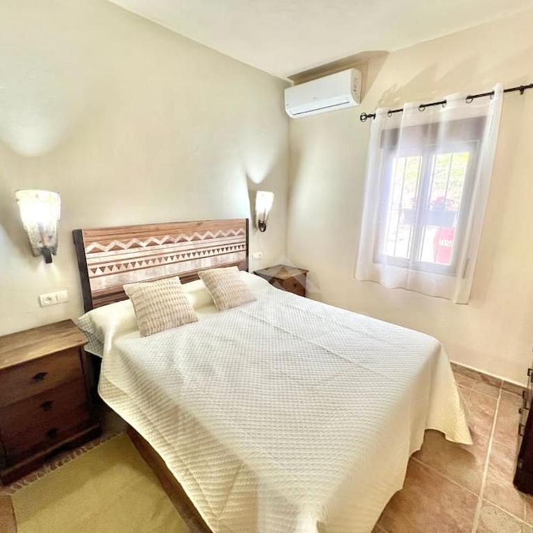 Villa private pool La Herradura - Three-Bedroom Chalet - 86