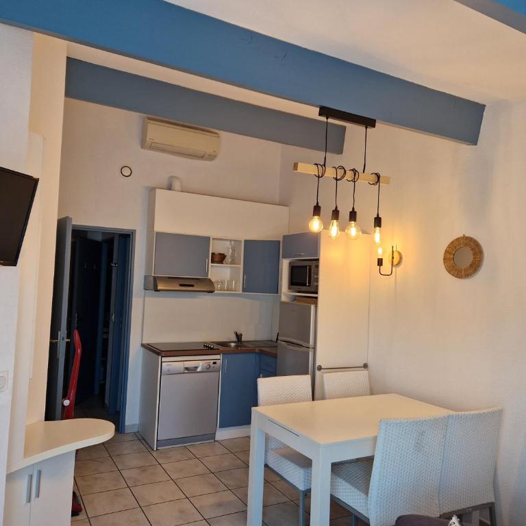 Charmante maison avec piscine - Maison 2 Chambres - 16