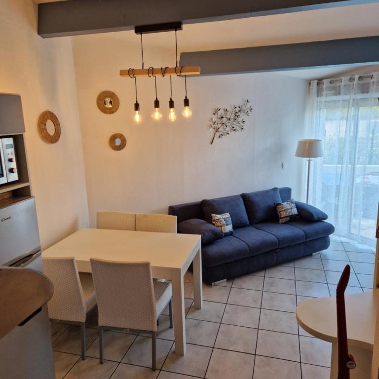 Charmante maison avec piscine - Maison 2 Chambres - 14