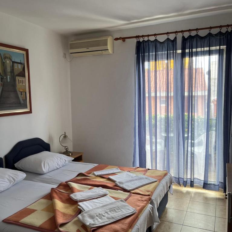 Apartmani Goran i Jelena Zec - Dvokrevetna Soba sa Zasebnim Krevetima - 13