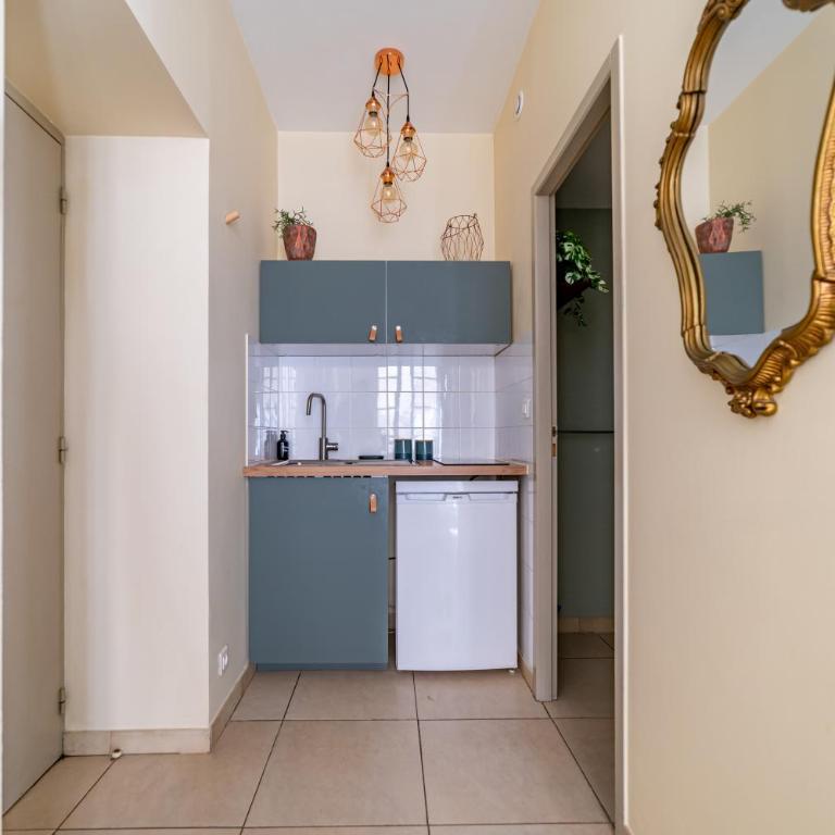 L'écrin vert luxuriant - Halles & Cathédrale - Une Nuit à Nîmes - Apartamento de 1 dormitorio - 7
