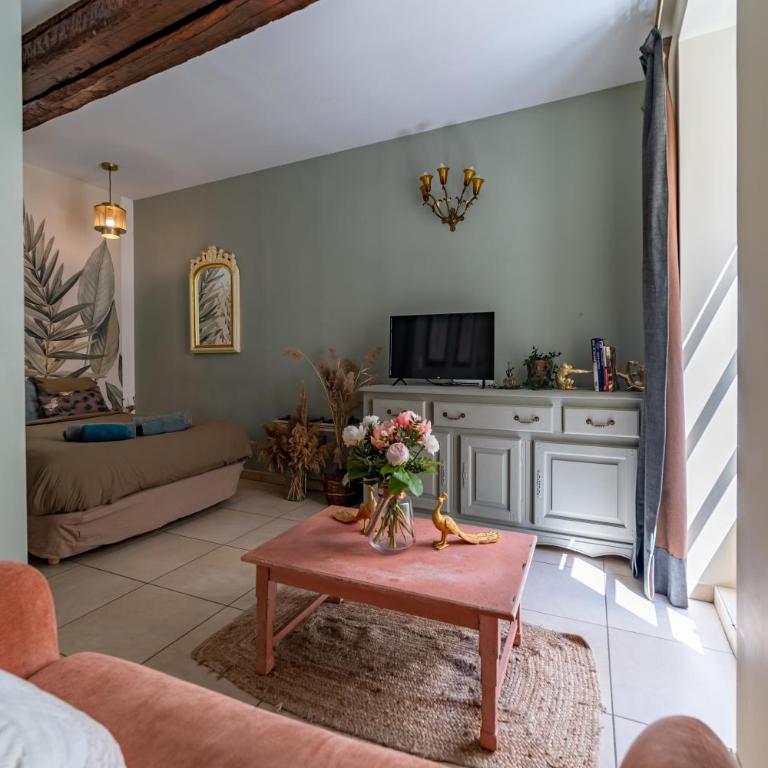 L'écrin vert luxuriant - Halles & Cathédrale - Une Nuit à Nîmes - Apartamento de 1 dormitorio - 4