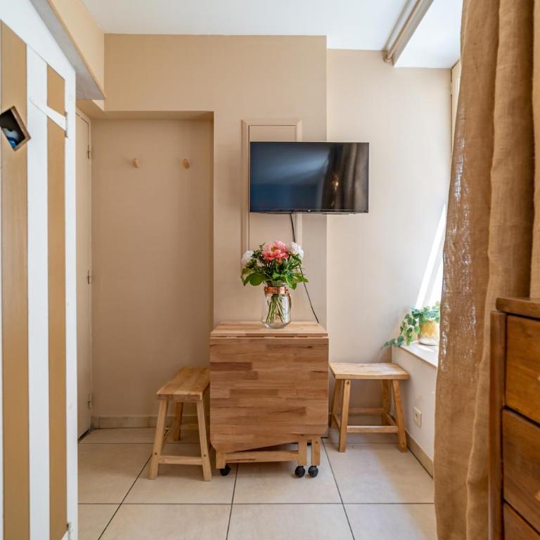 La Cabane Camarguaise en centre ville - Une Nuit à Nîmes - Apartamento de 1 dormitorio - 8