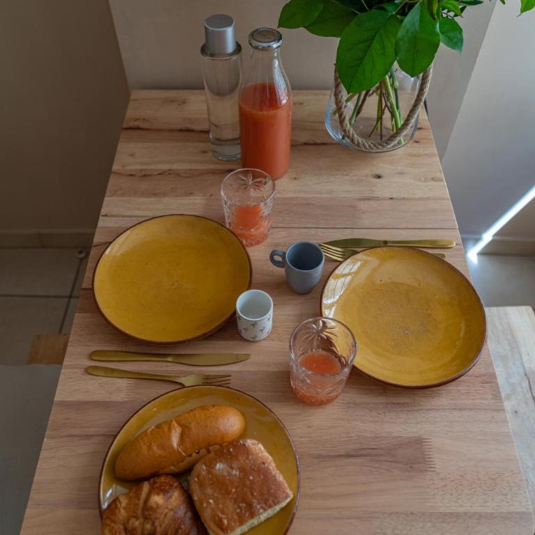 La Cabane Camarguaise en centre ville - Une Nuit à Nîmes - Apartamento de 1 dormitorio - 13