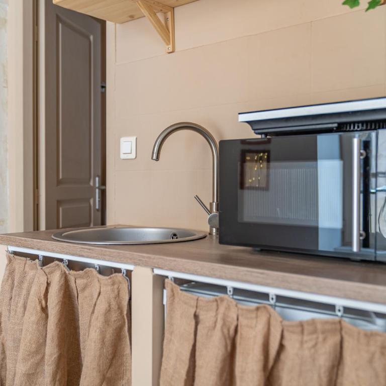 La Cabane Camarguaise en centre ville - Une Nuit à Nîmes - Apartamento de 1 dormitorio - 20