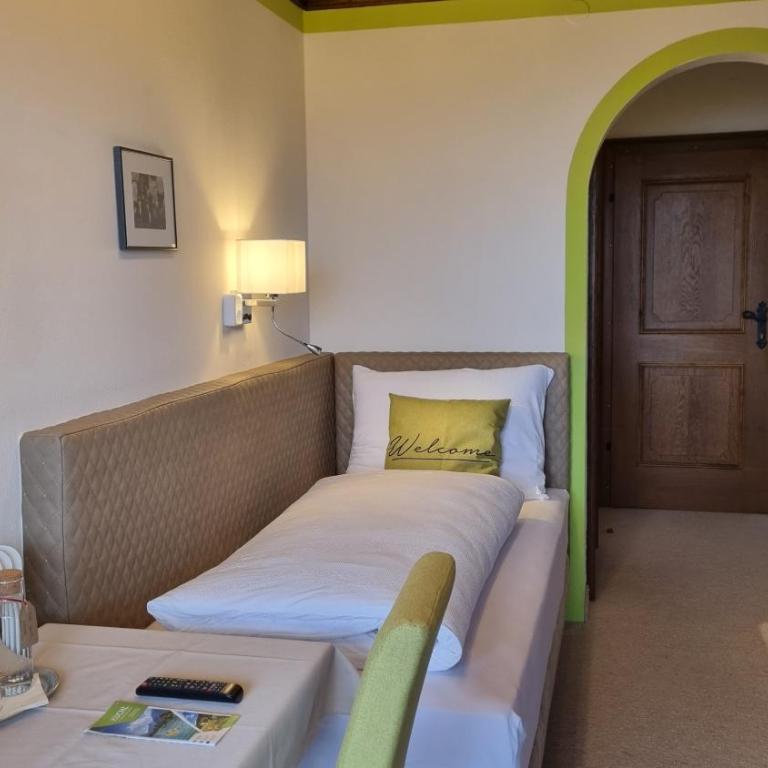 Pension Schöne Aussicht - Chambre Simple avec Balcon - 7