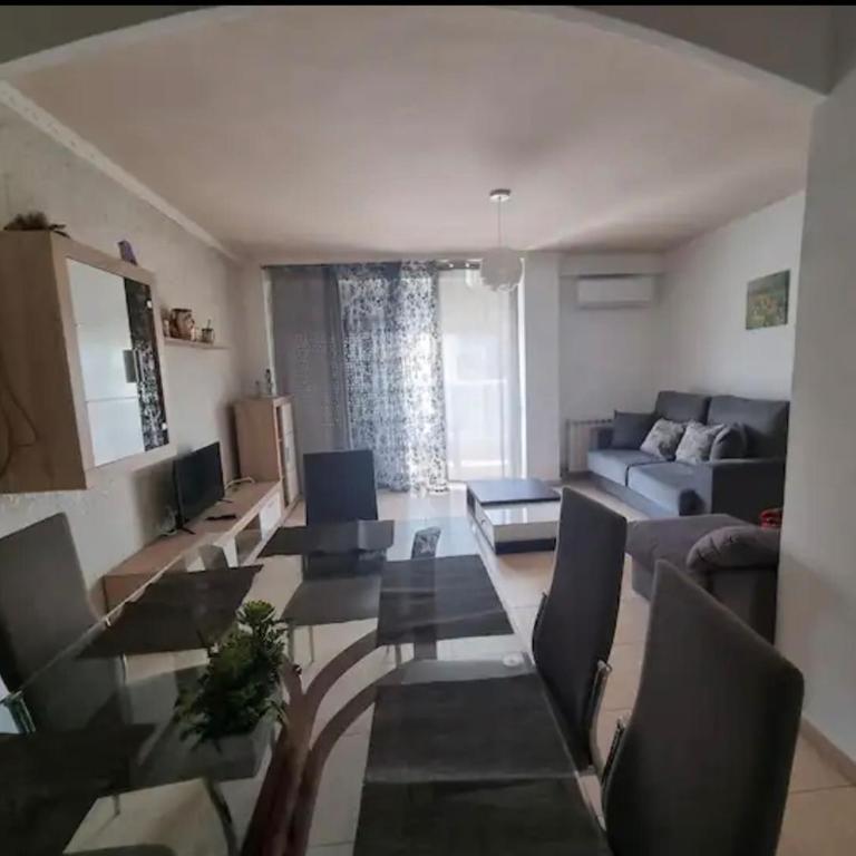 Apartamento en la zona Turística de Salou - Two-Bedroom Apartment - 1