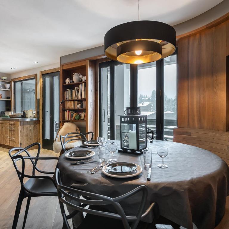 Appartement rénové 5 chambres avec balcon, cheminée et Wifi à 400m du centre de Megève - FR-1-453-170 - Appartement (10 Adultes) - 12