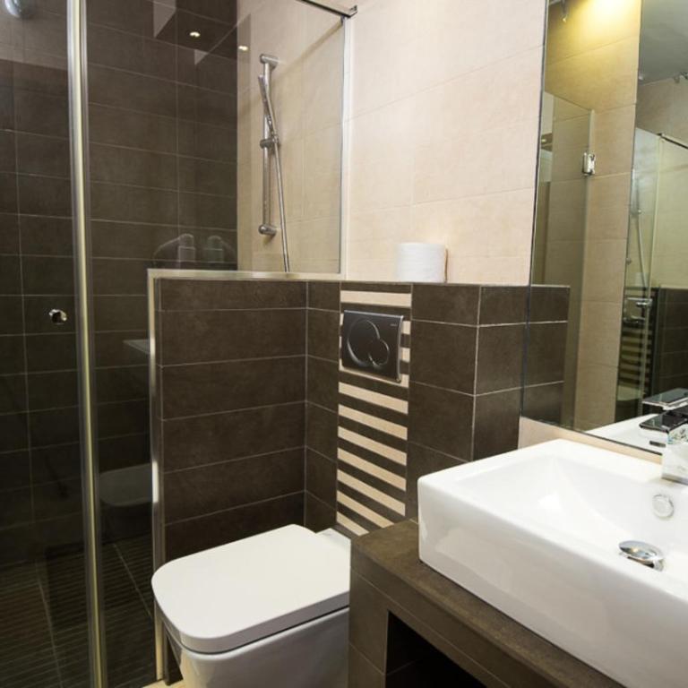 Vila Centar - Mala Dvokrevetna Soba sa Bračnim Krevetom - 10
