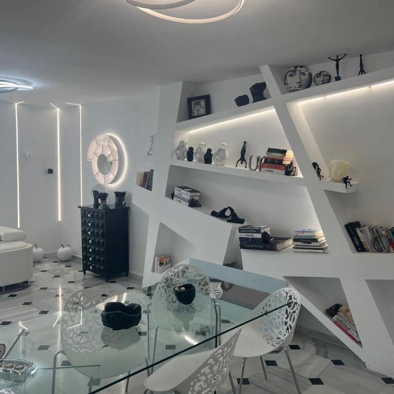 FASCINANTE Hogar en Cabo Pino en MARBELLA - Two-Bedroom Apartment - 21