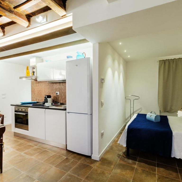 Ponte Postumio Home - Monolocale con Balcone - 11