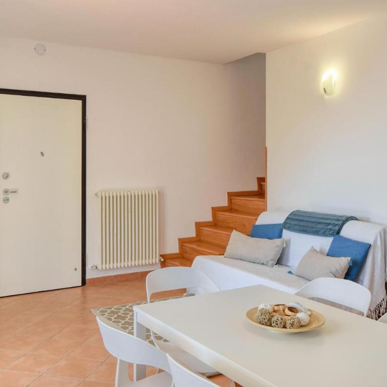 2 Bedroom Nice Home In San Saturnino-Moneglia - Casa Vacanze con 2 Camere da Letto - 8