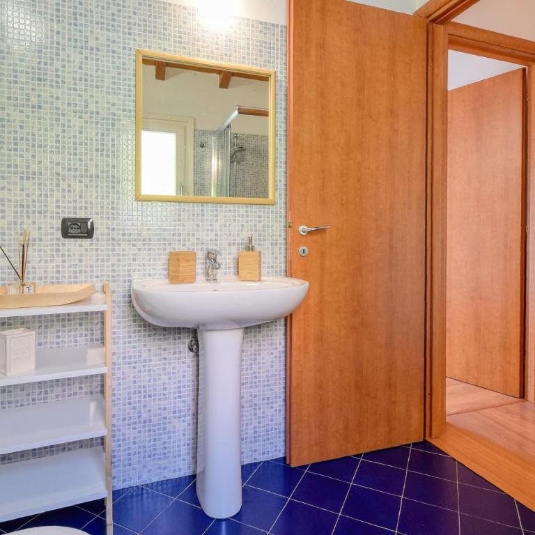 2 Bedroom Nice Home In San Saturnino-Moneglia - Casa Vacanze con 2 Camere da Letto - 20