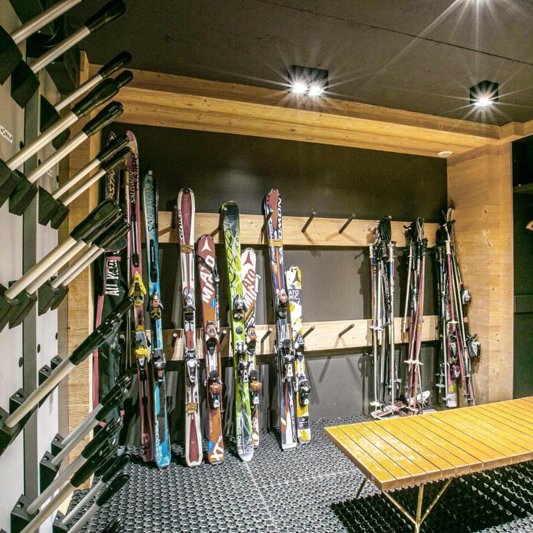 Chalet 4**** La Clusaz: sur les pistes, 10 pers, terrasse, garage, Wifi, linge inclus - FR-1-437-80 - Chalet (10 Adults) - 10