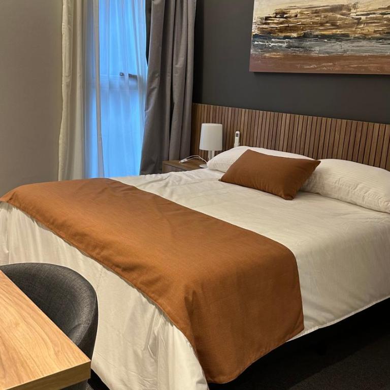Urban Suites Oliva - Deluxe Queen Room - 4