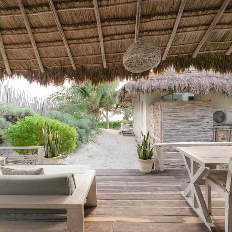 Kai Tulum - Suite con cama grande y vistas parciales al mar - 7