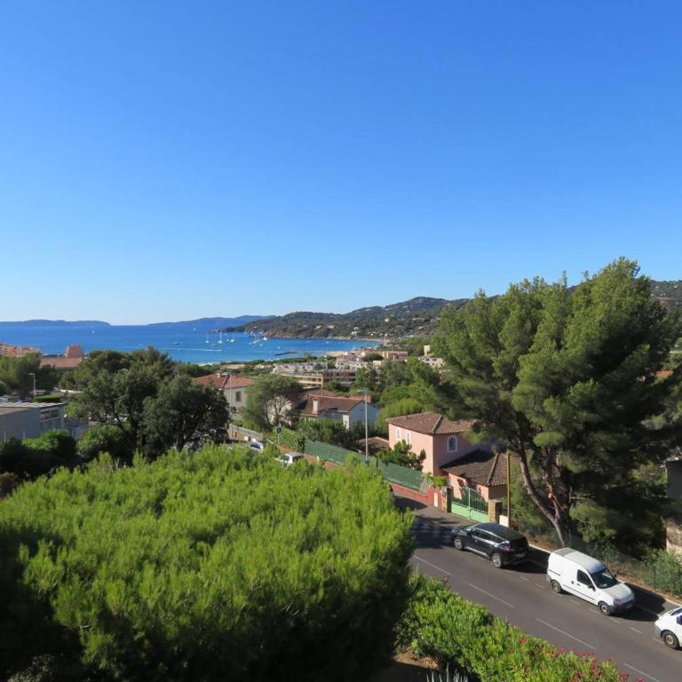 Studio calme avec terrasse à Bormes-les-Mimosas - FR-1-610-17 - Monolocale - 2