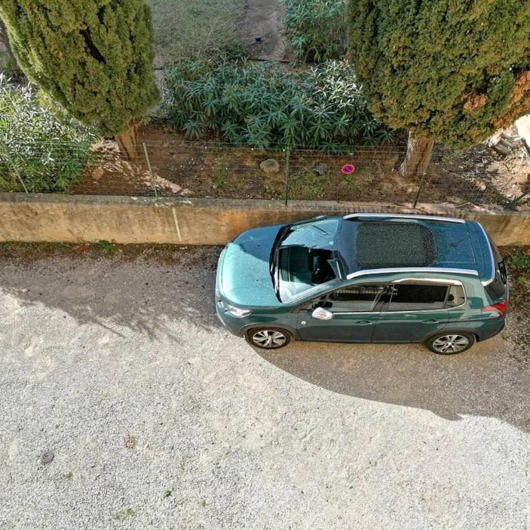 Studio Mezzanine proche plage avec terrasse et parking - Bormes-les-Mimosas - FR-1-610-45 - Studio - 4