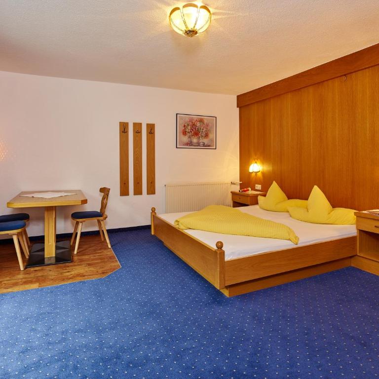 Haus Anton Sölden - Apartments & Zimmer - Standard Apartment mit 1 Schlafzimmer Nr.2 - 3