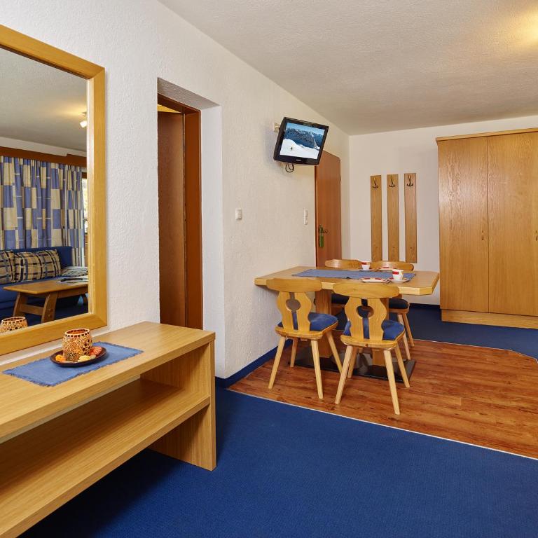 Haus Anton Sölden - Apartments & Zimmer - Standard Apartment mit 1 Schlafzimmer Nr.2 - 6