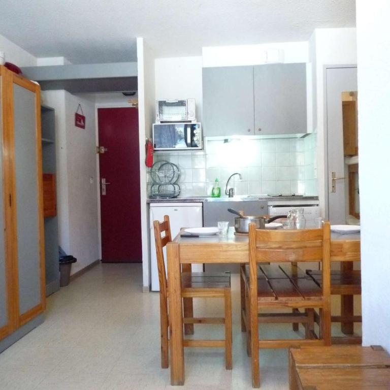 Appartement 6 personnes avec terrasse et jardin proche des pistes - FR-1-651-5 - Apartment - 14