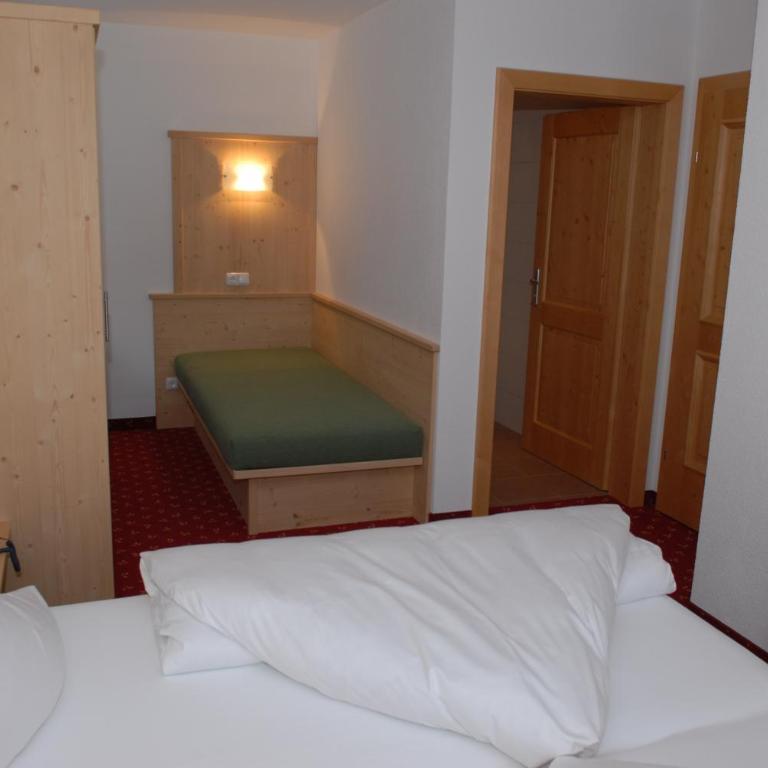 Bacherhof - Dreibettzimmer - 15
