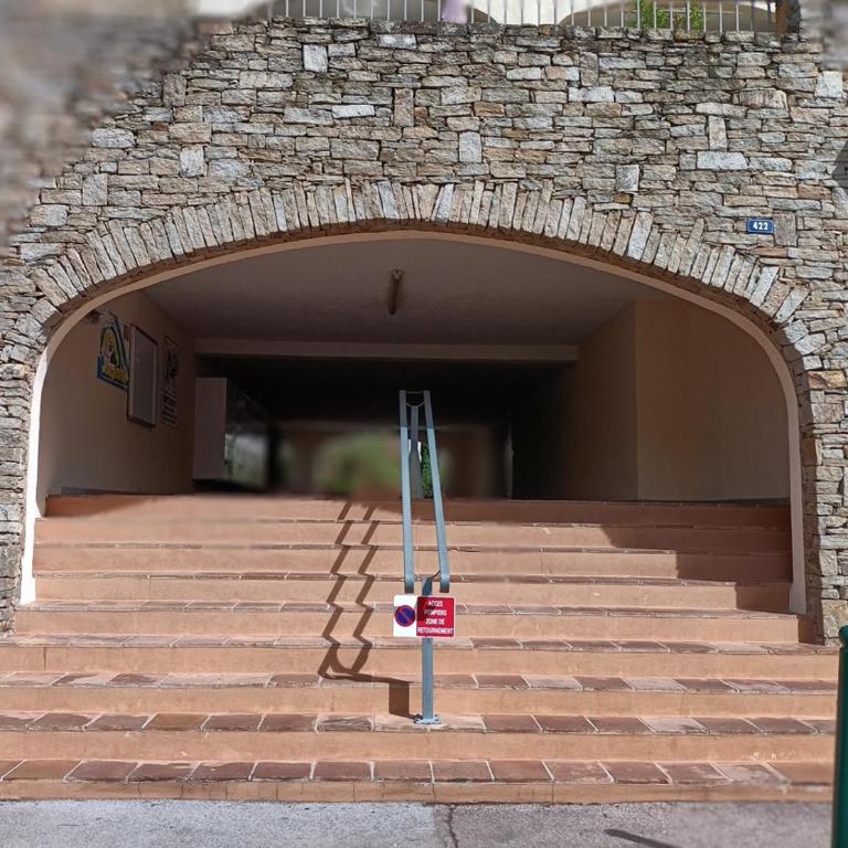Port Cogolin, T2 calme dans belle résidence, piscine, proche St Tropez - Apartment mit 2 Schlafzimmern - 5
