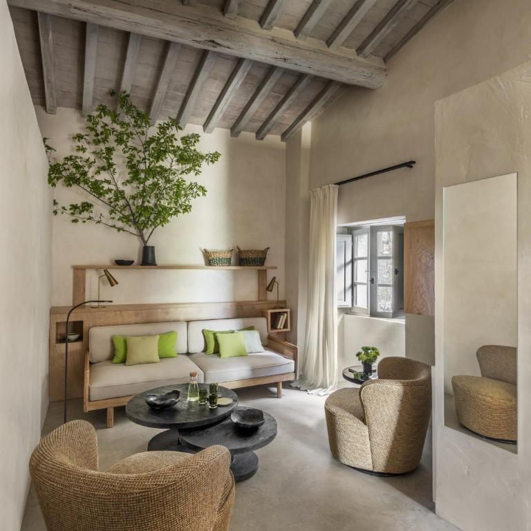 Badia di Pomaio, Tuscan Resort- Small Luxury Hotels of the World - Junior Suite Deluxe - 2