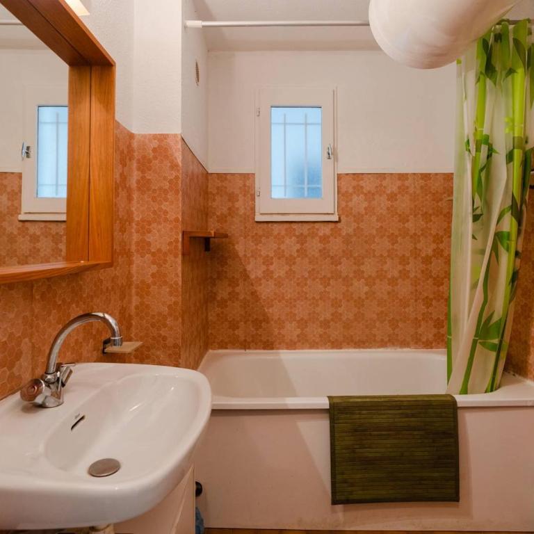 T2 avec Piscine à Gruissan - Proche Plage et Commerces - FR-1-409A-14 - Appartement - 8