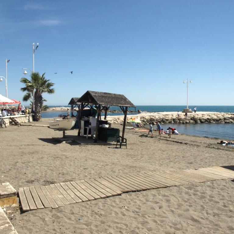 MalagaOnBeach 1 - Two bedrooms - up to 3 people - 20 meters beach - Apartment - Ground Floor - 60