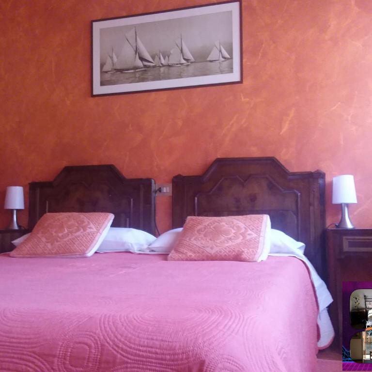 Orange House - Camera Matrimoniale/Doppia con Letti Singoli con Bagno Privato - 13