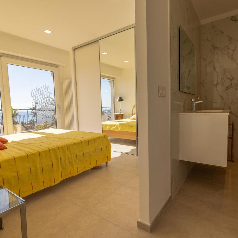 Magnifique 3P climatisé en dernier étage avec terrasse face mer, proche centre Menton - FR-1-196-326 - Appartement - 13