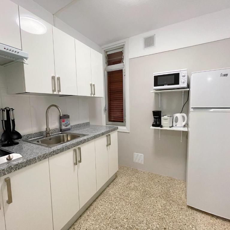 Edificio Playa - Apartamento con terraza - 4