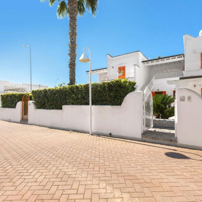Villa Ilaria Chiusurelle by BarbarHouse - Three-Bedroom House - 39