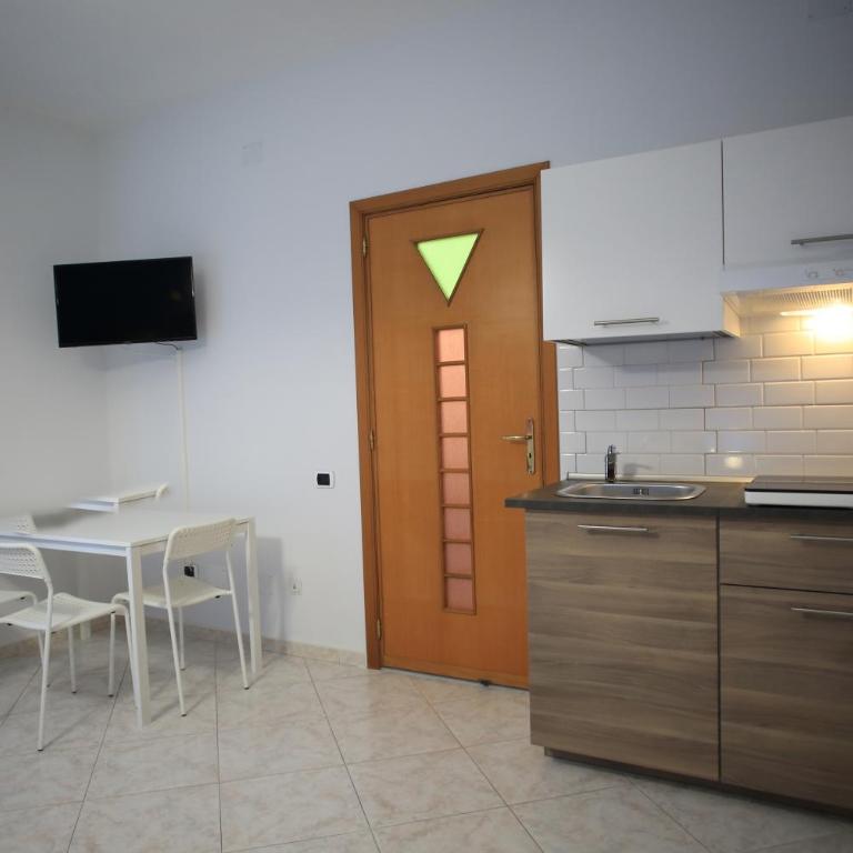 Villarosa pompei studios - Comfort Triple Room - 10
