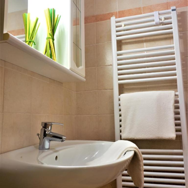 1Dest - Waterfall & Pool with Garden - Appartamento con 1 Camera da Letto e con Giardino - 9