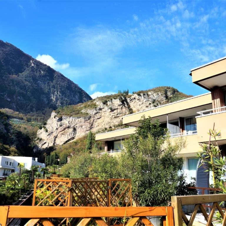 1Dest - Waterfall & Pool with Garden - Appartamento con 1 Camera da Letto e con Giardino - 24