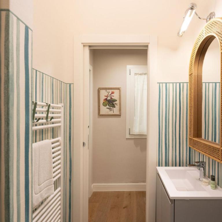 Apartments Florence- Guelfa delight with Courtyard - Appartamento - 9