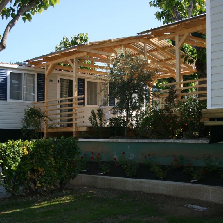 Camping Serenella - Casa Mobile (7 Adulti + 1 Bambino) - 1
