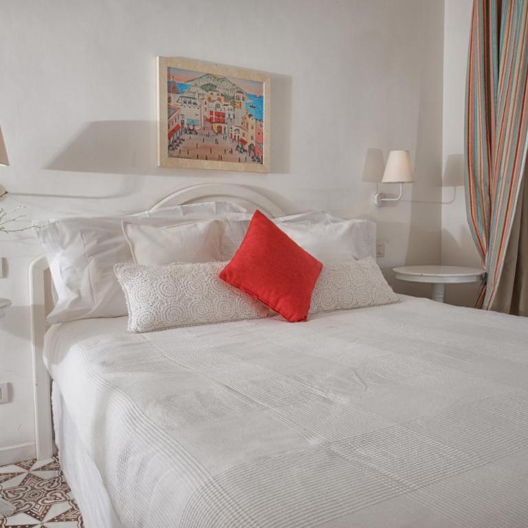 Affittacamere Capri Dolce Vita - Camera Matrimoniale Deluxe con Balcone e Vista Mare - 1
