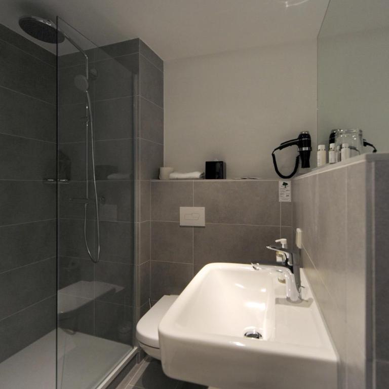 Bayer 89 Vi Vadi Hotel - Single Room - 2