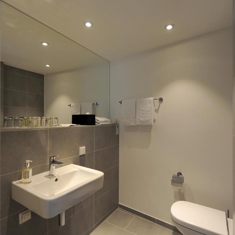 Bayer 89 Vi Vadi Hotel - Family Room - 5