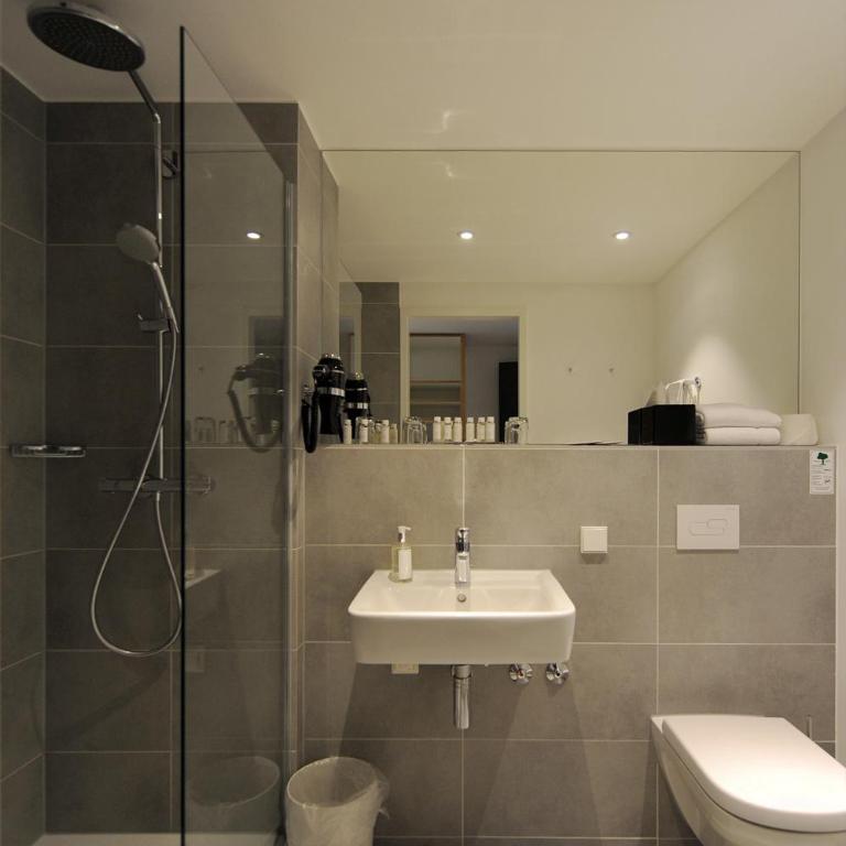 Bayer 89 Vi Vadi Hotel - Family Room - 1