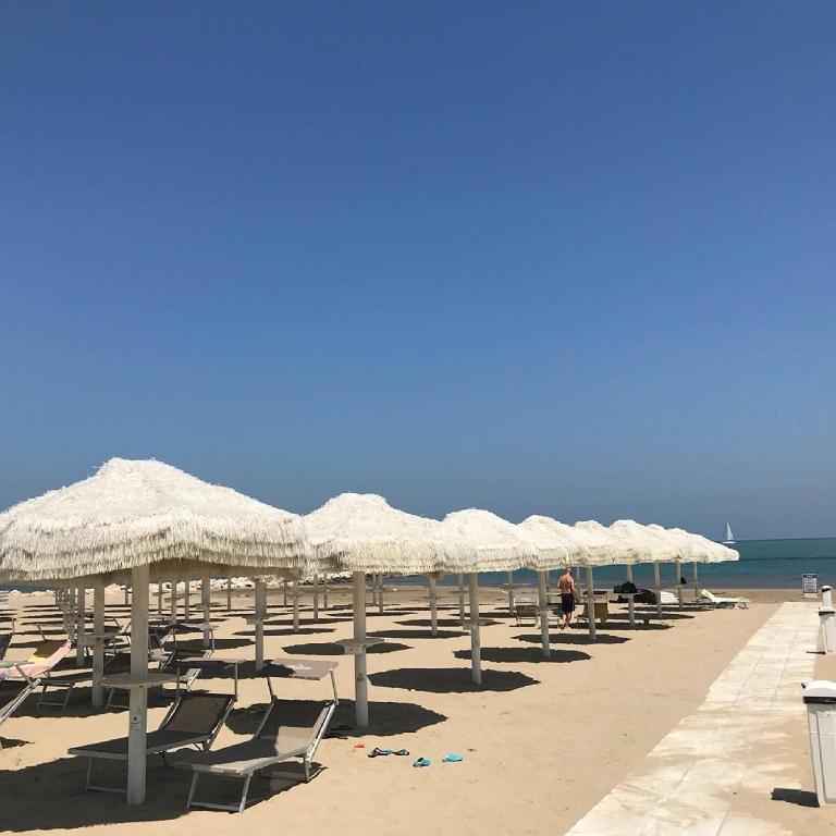 CASA KLIMT vicinissima al mare parcheggio privato gratuito se disponibile - Two-Bedroom Apartment - 32