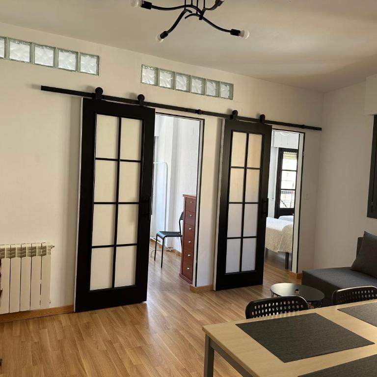 Dos Torres Hobbiton- En el Corazón del Casco Histórico - Two-Bedroom Apartment - 12