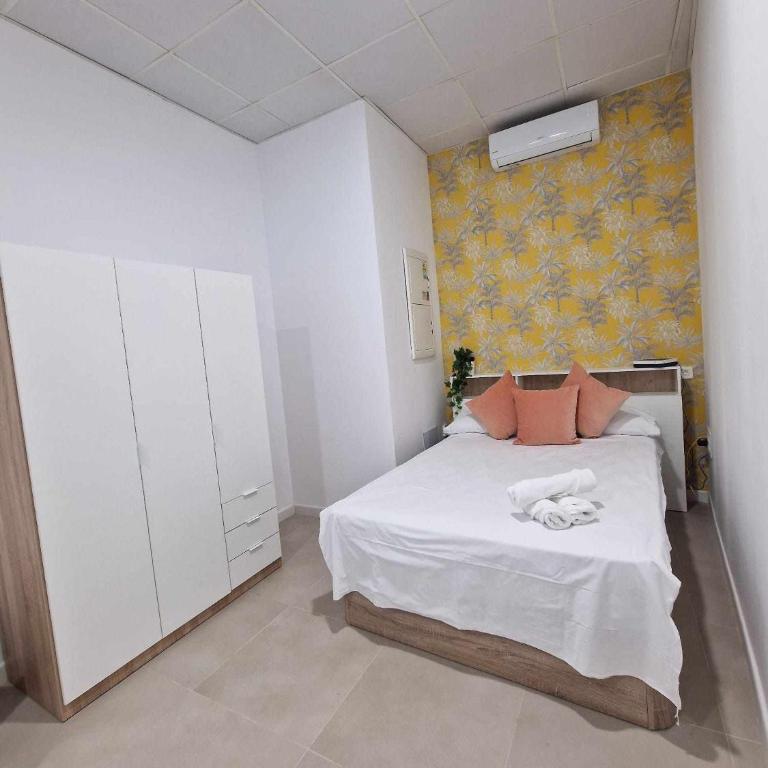Urban suite 4 (1 room) - One-Bedroom Apartment - 16